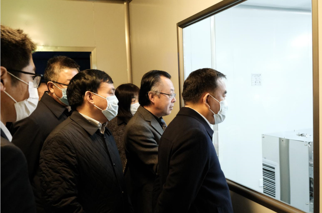 河北省藥品監(jiān)督管理局黨組書記、局長許彥增一行蒞臨禾柏視察指導(dǎo)